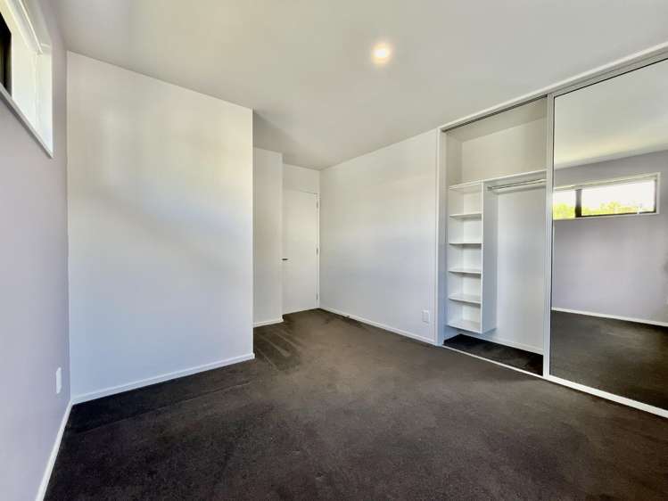 54 Grayshott Avenue 1411_14