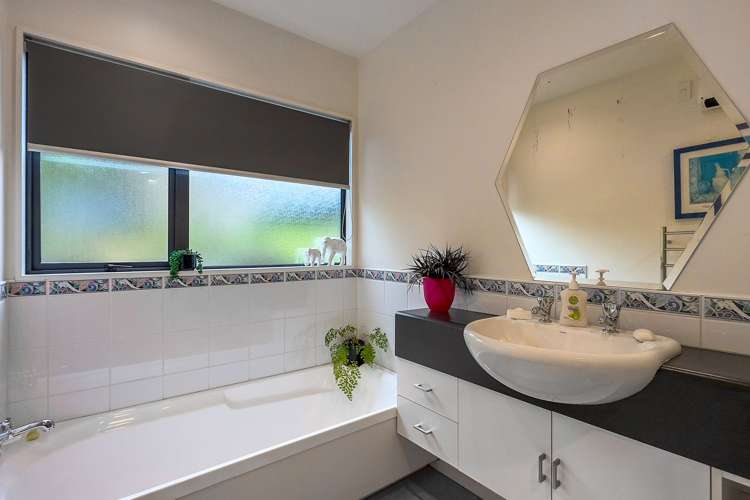 210 The Booms Avenue Thames_17