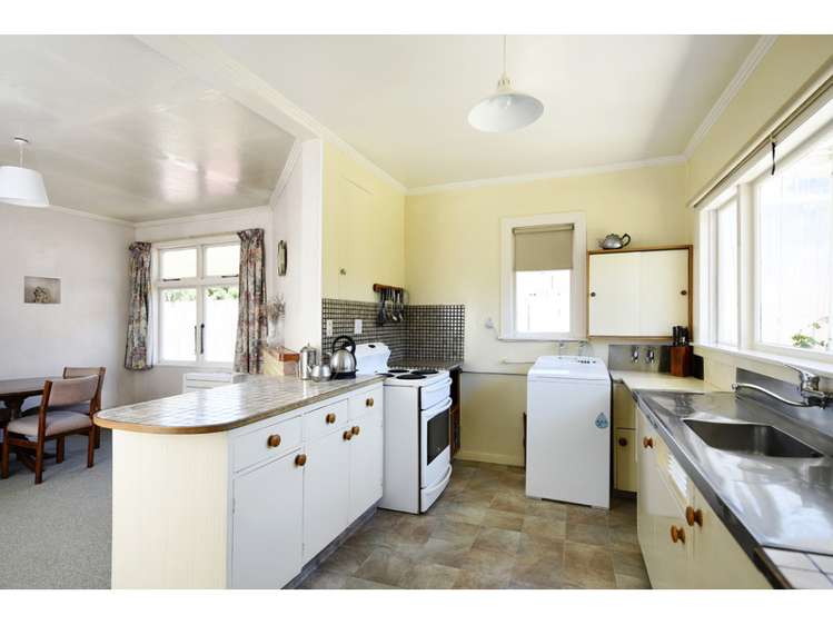 18 Emano Street Toi Toi_6