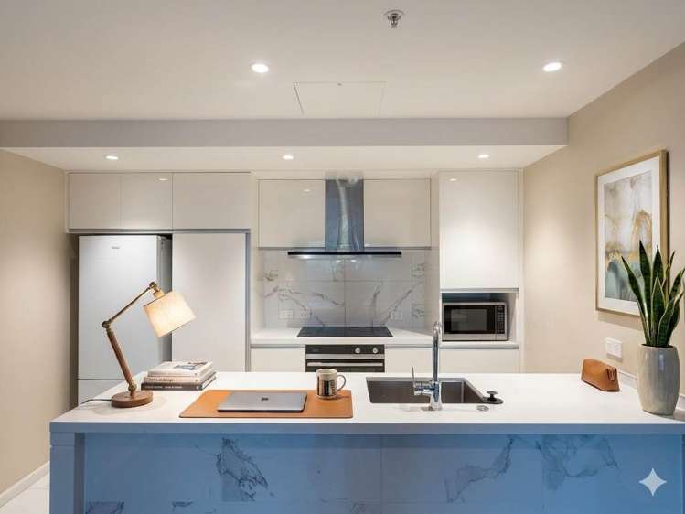602/41 Beach Road City Centre_7