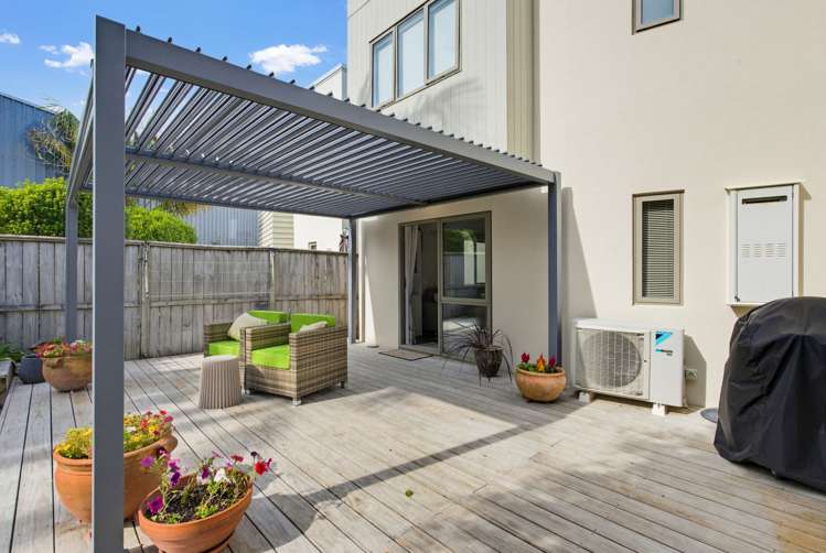 7/21 Hunters Park Dr Three Kings_27