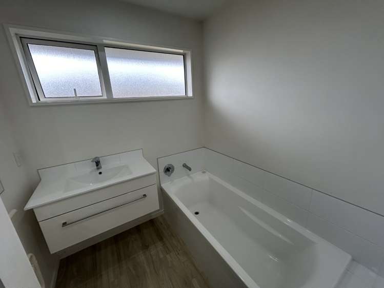 7 Saint Adela Place Woolston_9