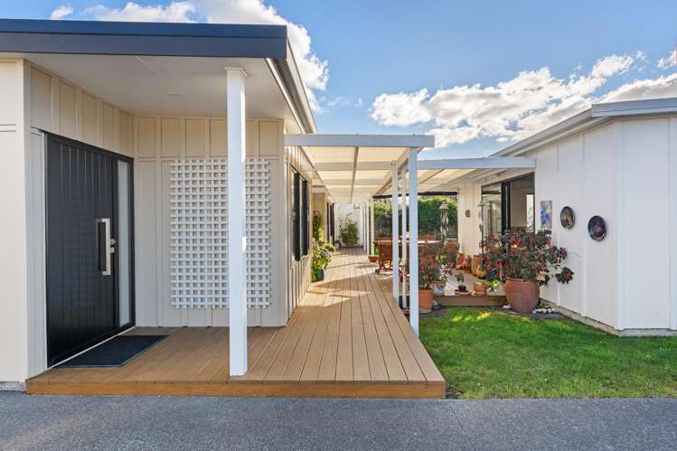 6 Kingi Te Ahoaho Place_1