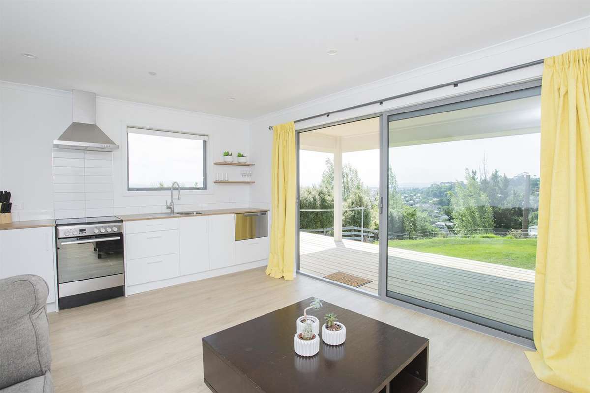 Furnished Apartment - Great and Quiet Location 3