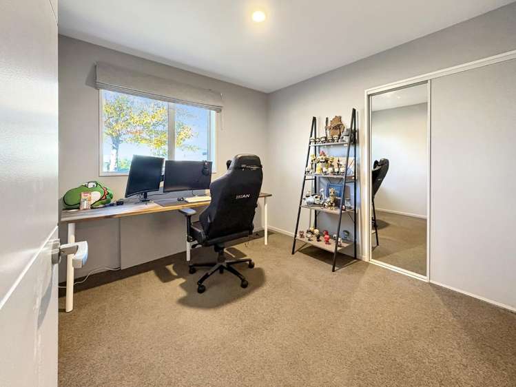 7 Farnborough Way 11103_6