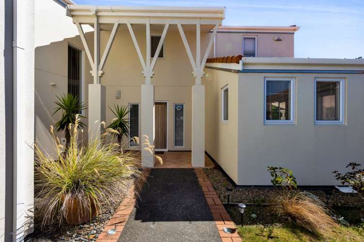 1 Kawaroa Close New Plymouth Central_21