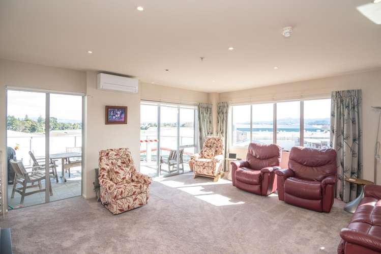 18/90 Customhouse Street Gisborne_9