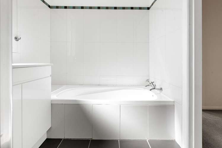 13 Minifie Avenue Melville_19