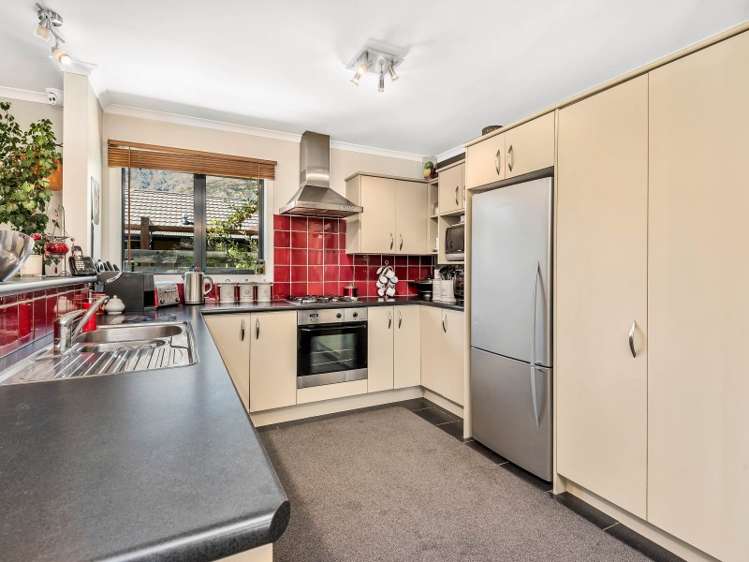 5 Bridesdale Drive Dalefield/Wakatipu Basin_8