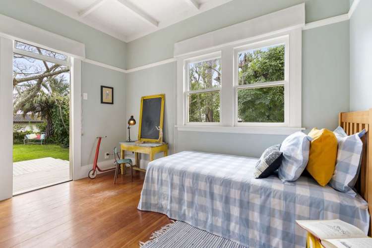 5 Macky Avenue Devonport_11