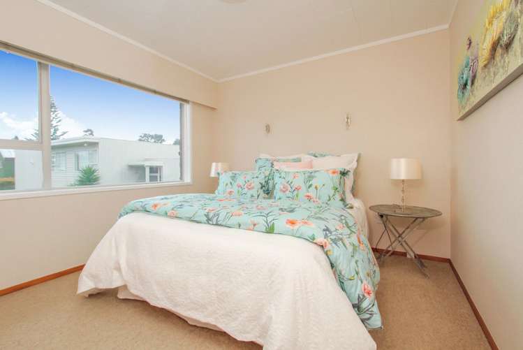 1/5 Cezanne Place New Lynn_4