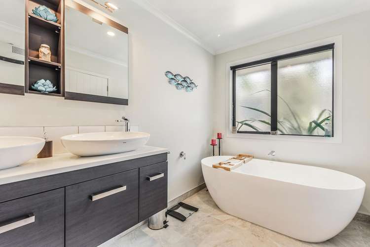 13 Angelus Avenue Richmond_23