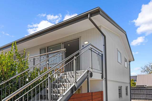 The Perfect Lock-and-Leave in Prime Merivale