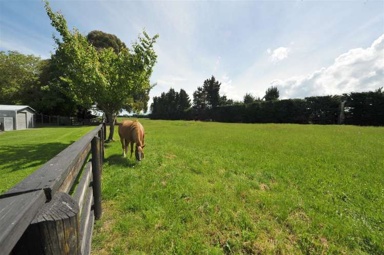 79 Barters Road Templeton_13