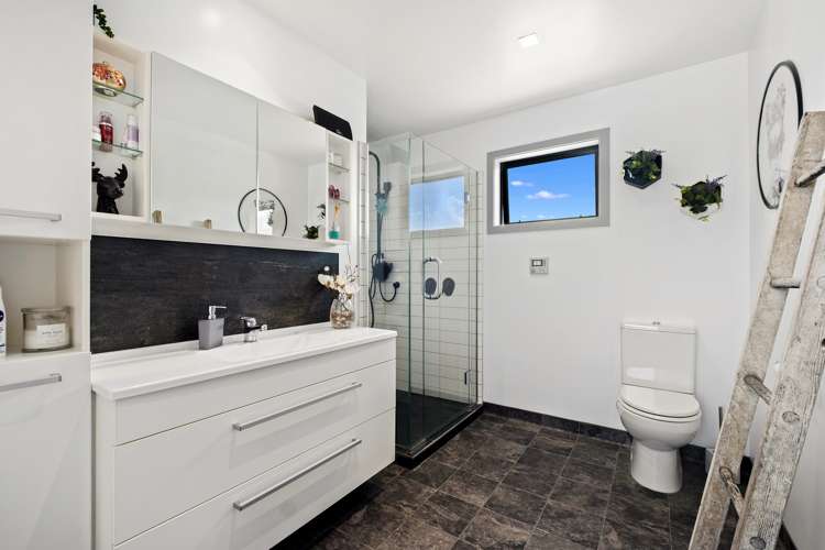 37 Ferry Lane Cromwell_11