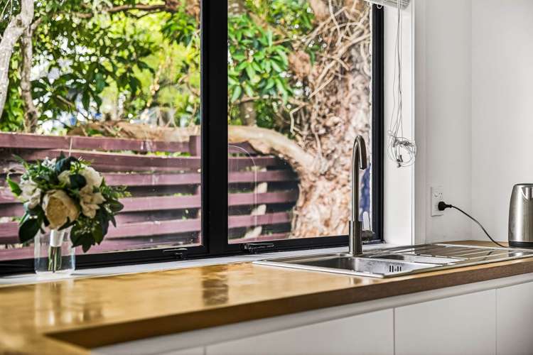 2/69 Glencoe Road Browns Bay_10