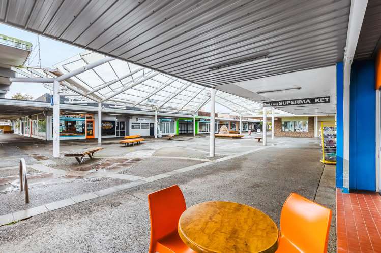 Shop 40 Town Centre Turangi_10