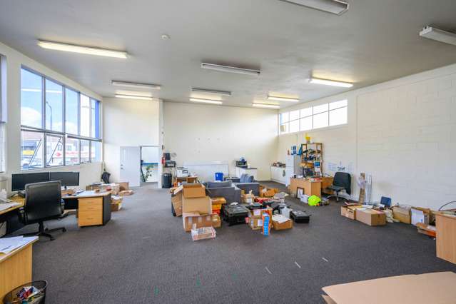 94 Newton Road Newton_1