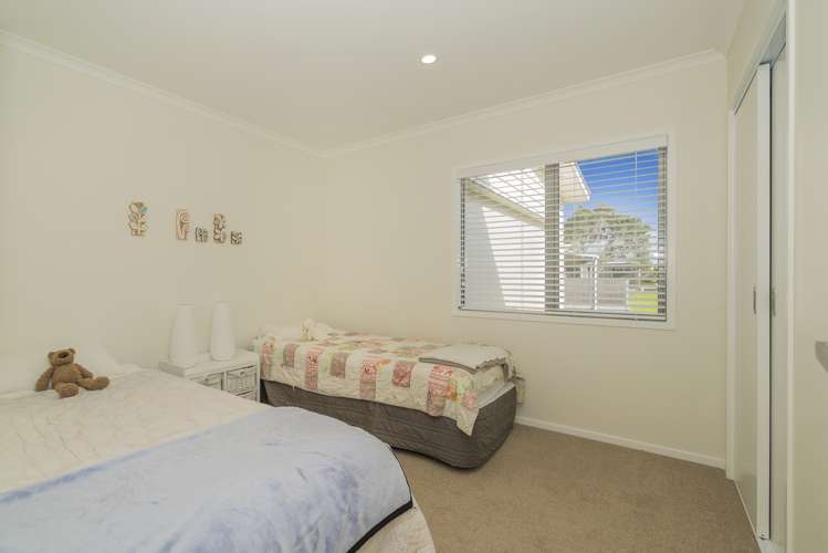 592 Waterways Parade Pauanui_11