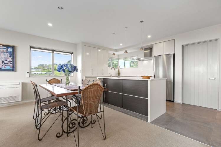 5 Craigieburn Lane Mount Pleasant_2