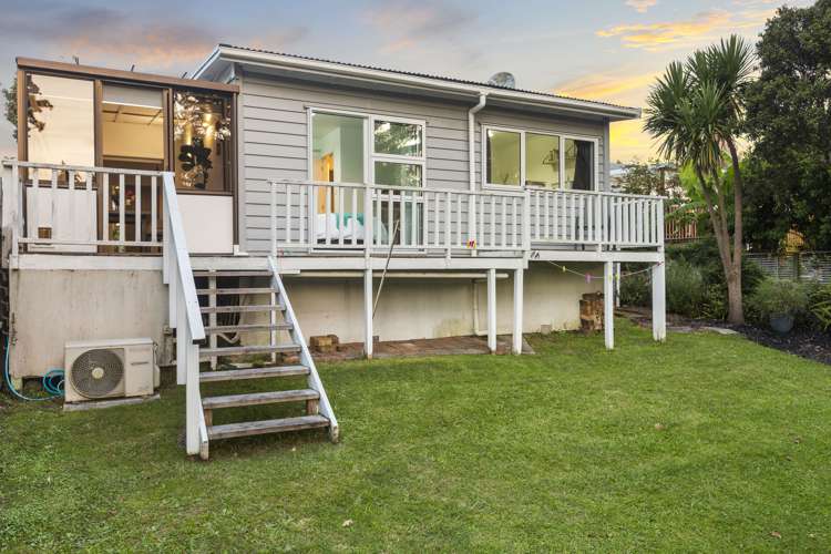1/10 Cresta Avenue Beach Haven_11