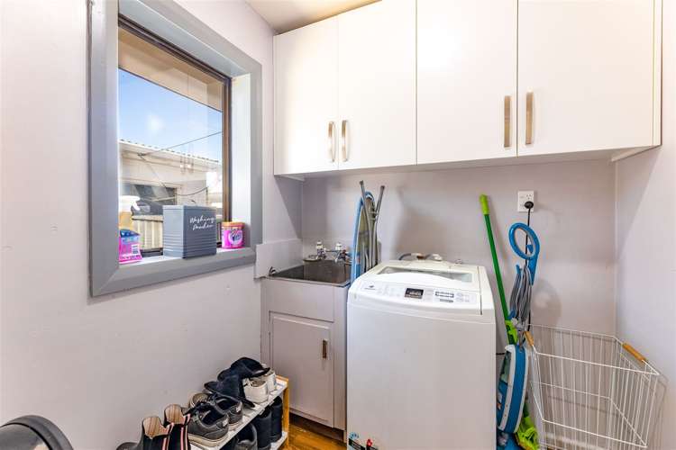 258 Shortland Street Aranui_10