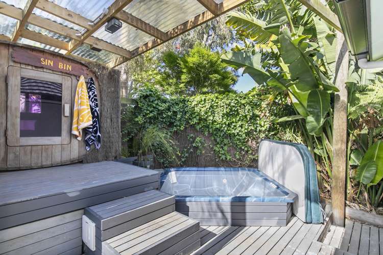 35 Fordham Street Beach Haven_13