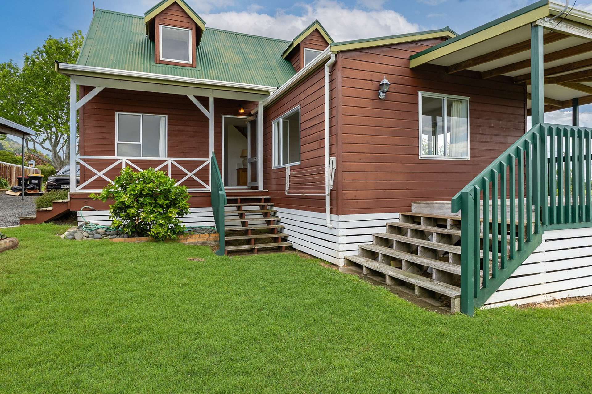 7  &  7A Stirling Street Te Aroha_0