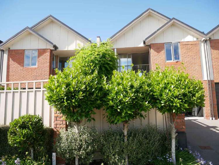 18 Henley Green Northwood_19