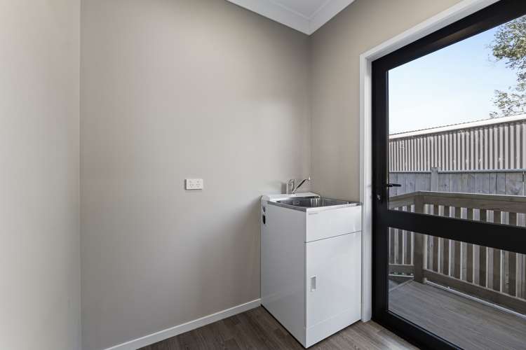 7 Manatu Lane Inglewood_18