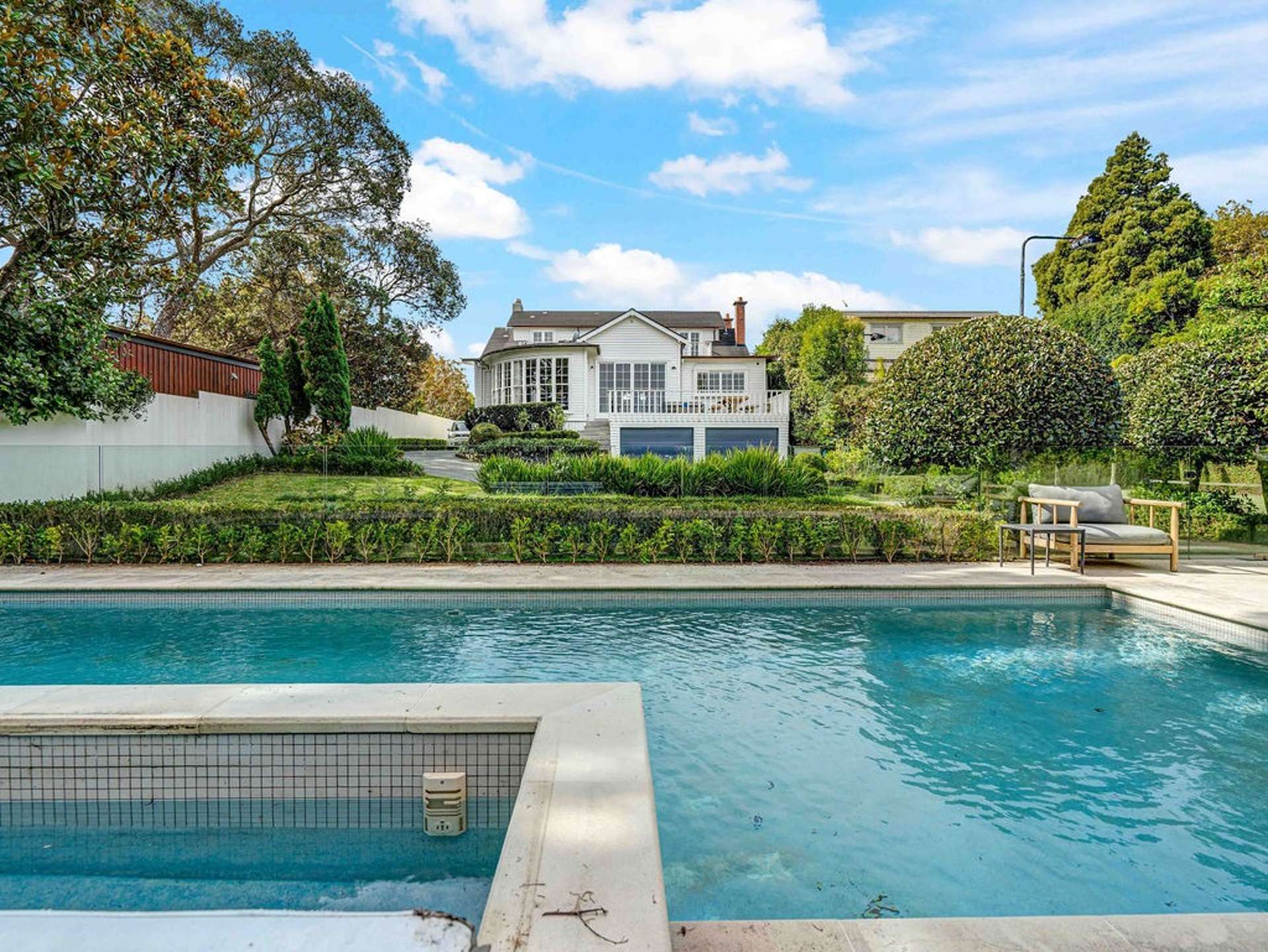 10 Upland Road 1776_0