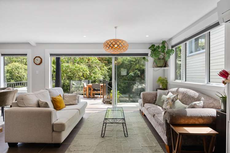 14 Friend Street Karori_16