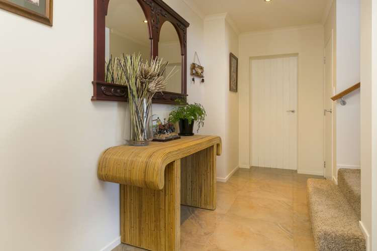 3 Coprosma Crescent Waipahihi_9