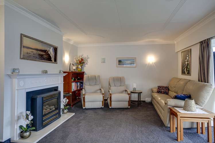 19 Temple Crescent Gleniti_11