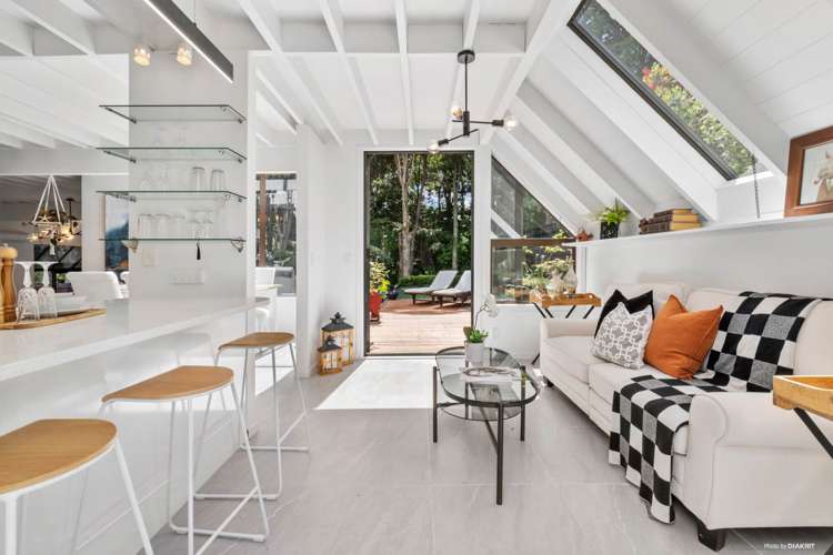 11 Corokia Place Totara Heights_14