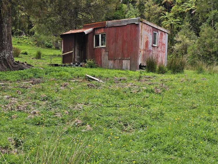 3133 Mokau Road Mokau_19