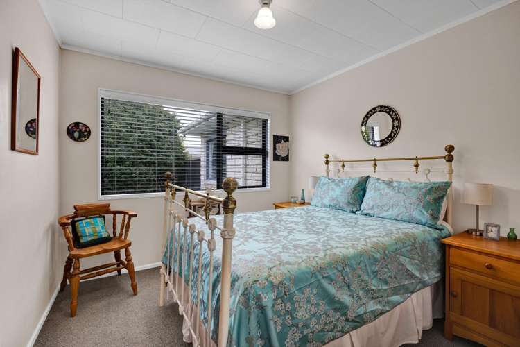 8 Kowhai Street Inglewood_16