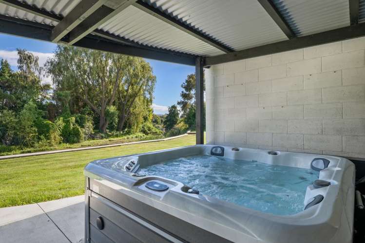 99 Dillons Point Road Blenheim_28