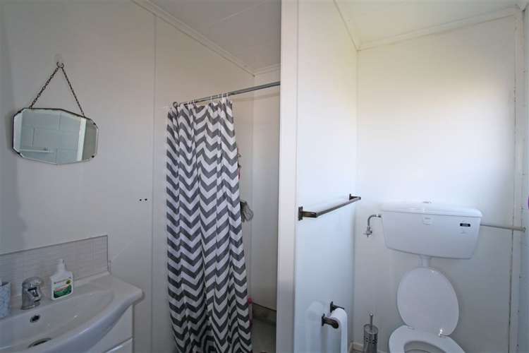 220 Parklands Avenue Bell Block_21