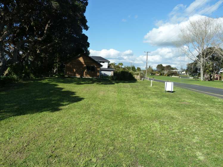 143a Torkar Road Clarks Beach_1