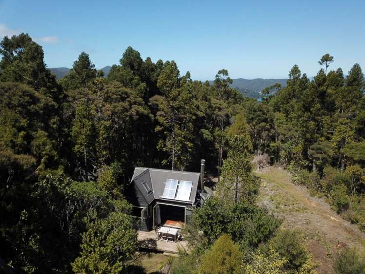 2/280 Medland Road Great Barrier Island_10