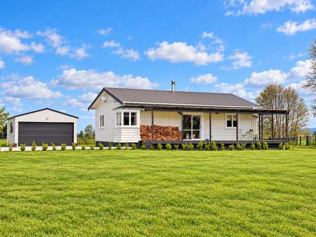 Country charm and a home that feels like new!