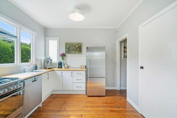 121 Titirangi Road New Lynn_3