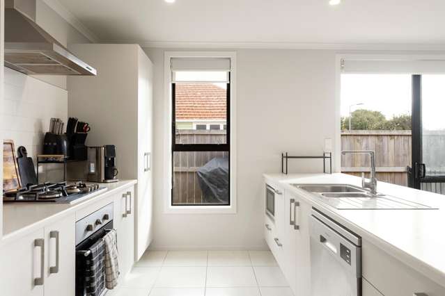 2/1 Paul Crescent Fairfield_3