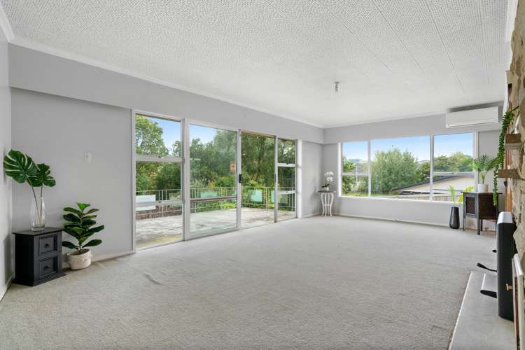 7 Skelton Crescent Paparoa_3