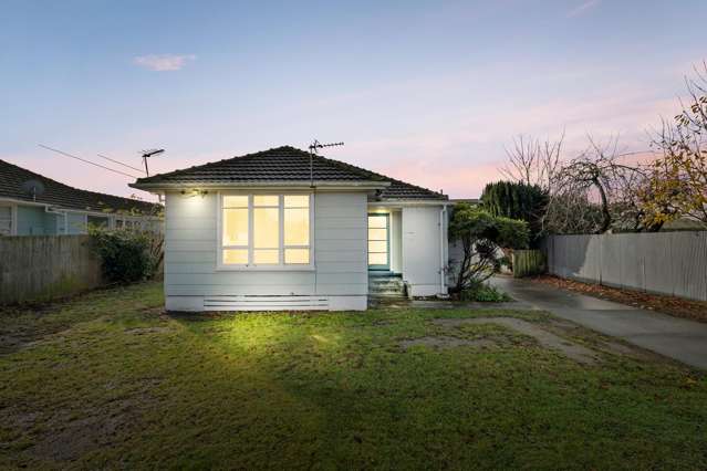 First Class Opportunity - Prime Location