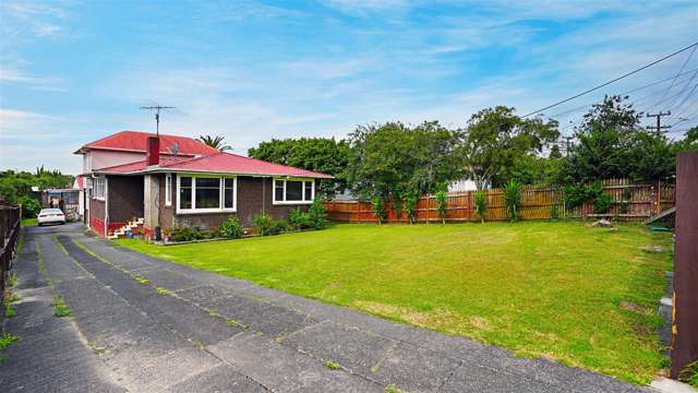 13 Vodanovich Road Te Atatu South_1