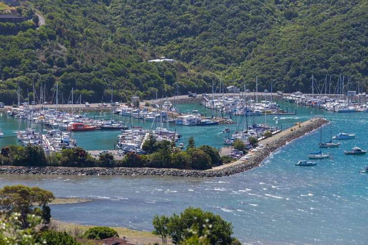 42 Waimarama Street Waikawa_15