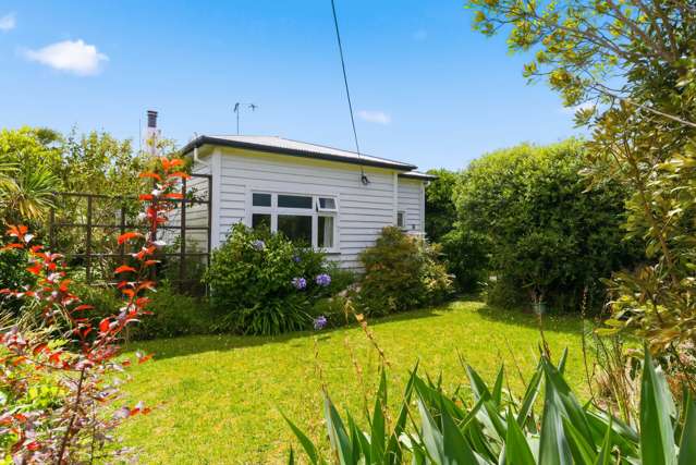 Charming 1940s weatherboard – auction soon!