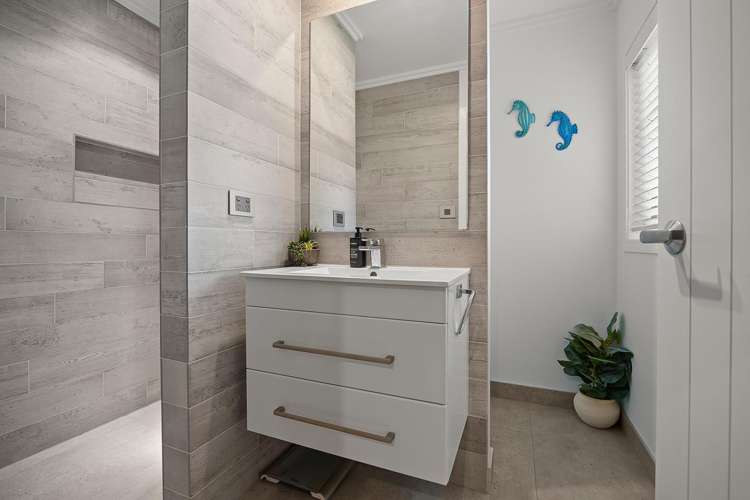583 State Highway 16 Kumeu_25